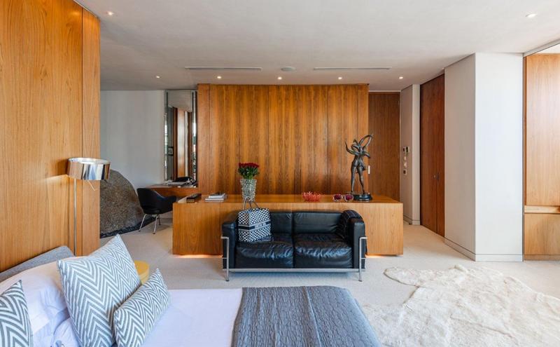 5 Bedroom Property for Sale in Bantry Bay Western Cape